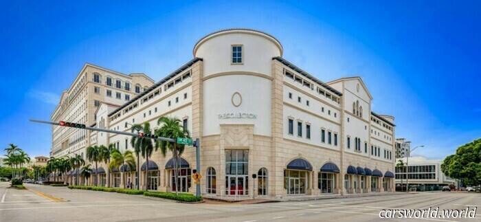 La 'ferrarificazione' di Porsche ha scatenato una causa da 300 milioni di dollari intentata dai concessionari | Carscoops